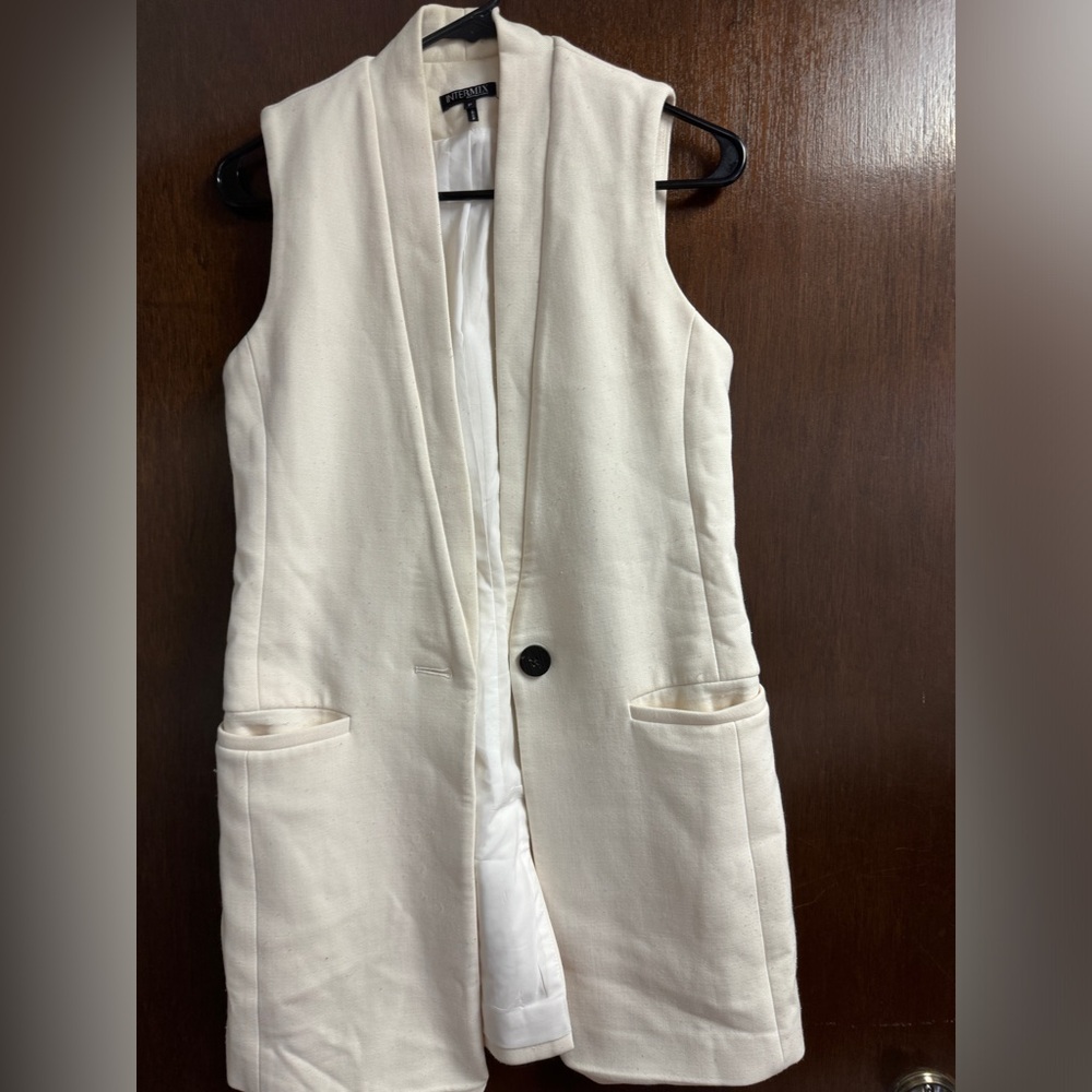 INTERMIX, Cream Vest